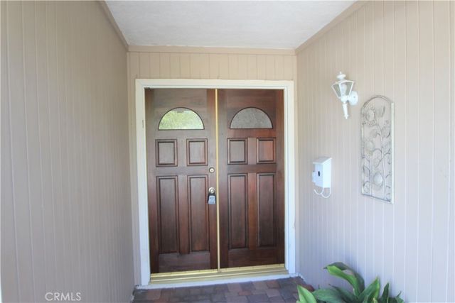 1067 Cheyenne Street, Costa Mesa, CA 92626