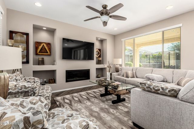 18944 N 261ST Avenue, Buckeye, AZ 85396