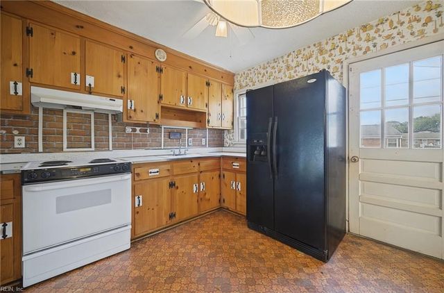 810 Judy CT, Hampton, VA 23661
