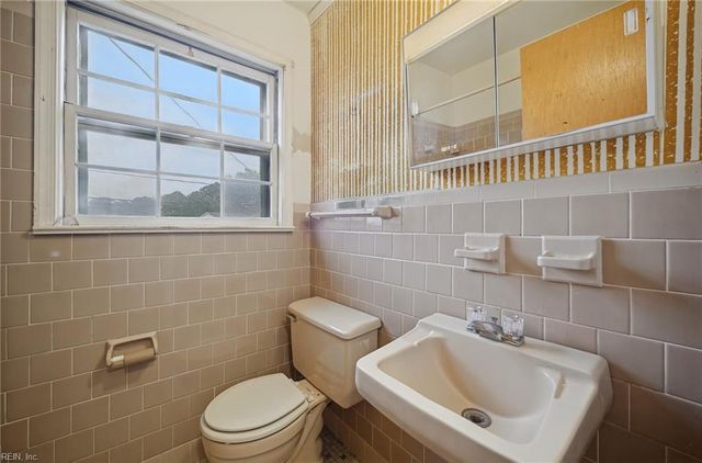 810 Judy CT, Hampton, VA 23661