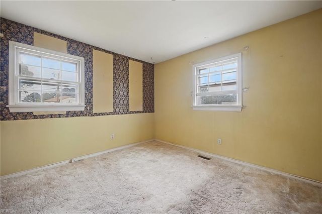 810 Judy CT, Hampton, VA 23661