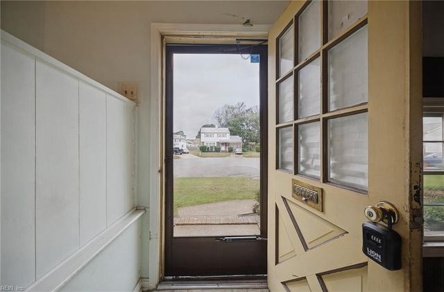 810 Judy CT, Hampton, VA 23661