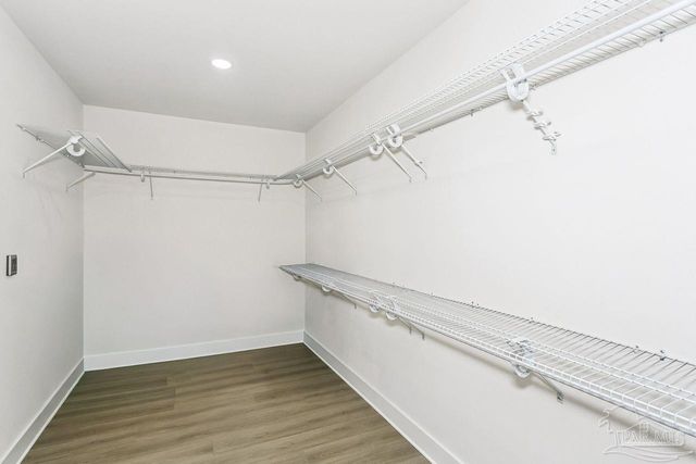 5932 N Bay Point Dr, Pensacola, FL 32507