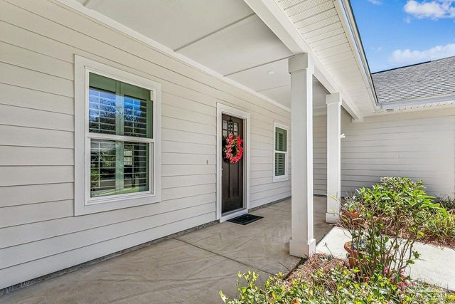 5932 N Bay Point Dr, Pensacola, FL 32507