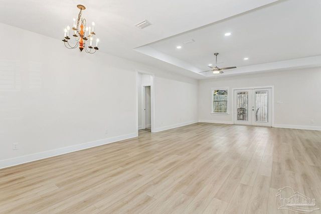 5932 N Bay Point Dr, Pensacola, FL 32507