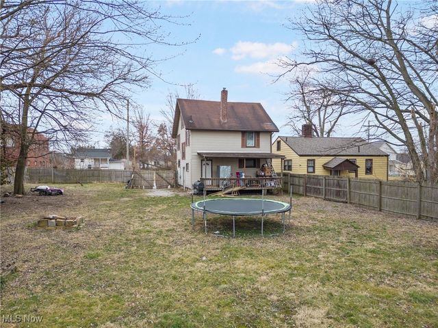 2227 7th Street NE, Canton, OH 44704