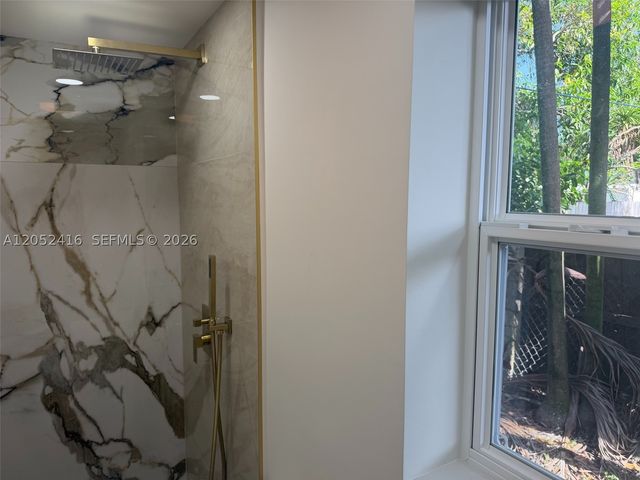 13845 NW 6th Ave B, North Miami, FL 33168