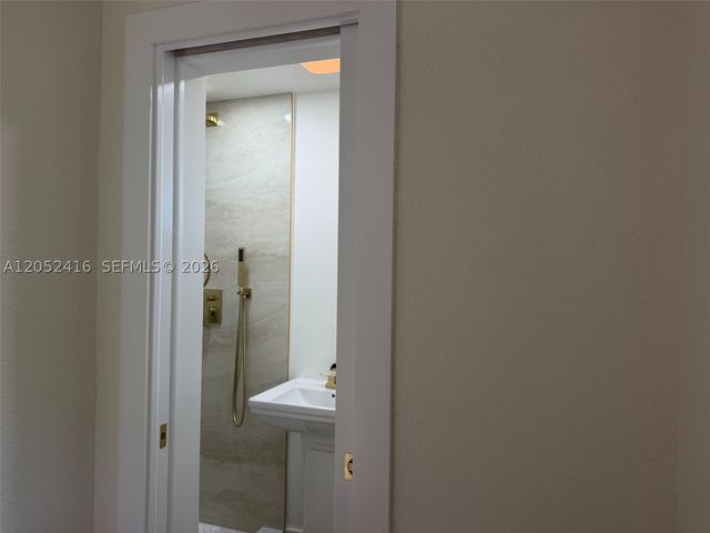 13845 NW 6th Ave B, North Miami, FL 33168