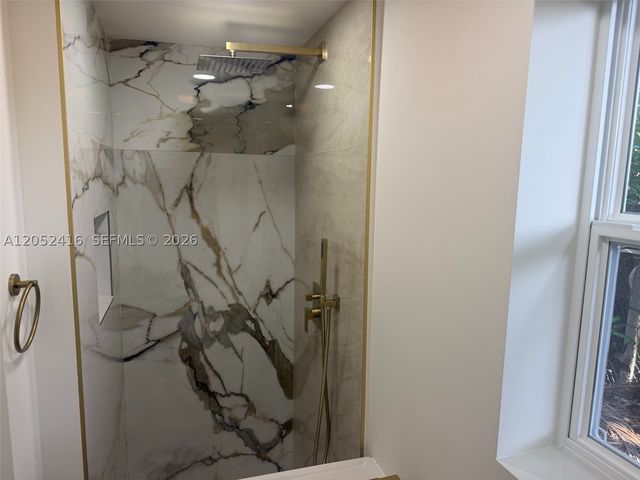 13845 NW 6th Ave B, North Miami, FL 33168