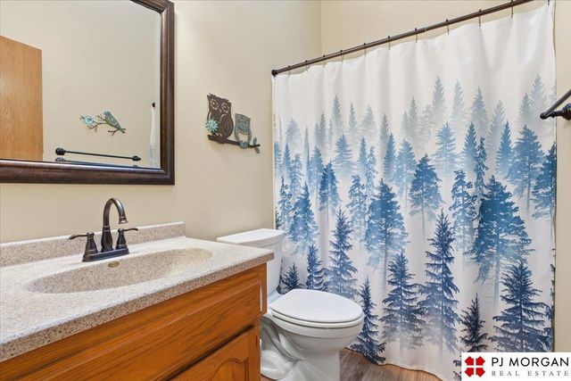 13708 Lillian Street, Omaha, NE 68138