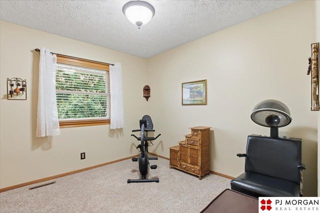 13708 Lillian Street, Omaha, NE 68138