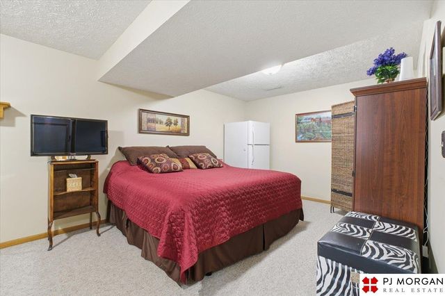 13708 Lillian Street, Omaha, NE 68138