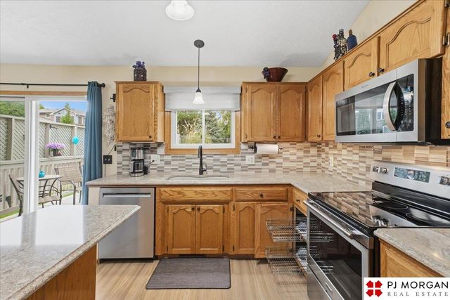 13708 Lillian Street, Omaha, NE 68138