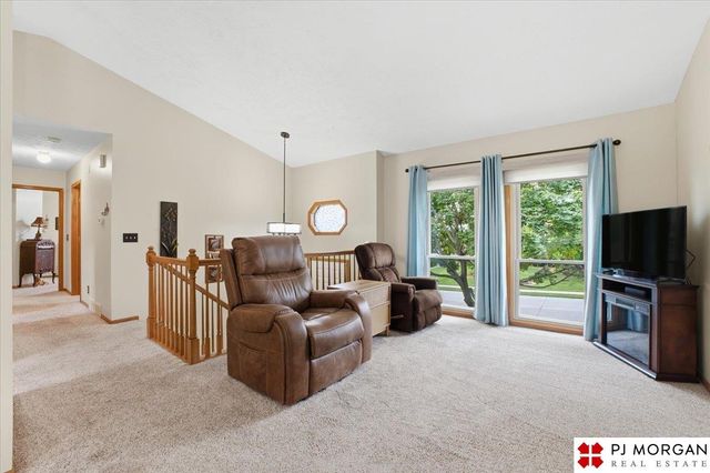 13708 Lillian Street, Omaha, NE 68138