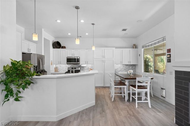 8754 Glennaire Way, Las Vegas, NV 89123