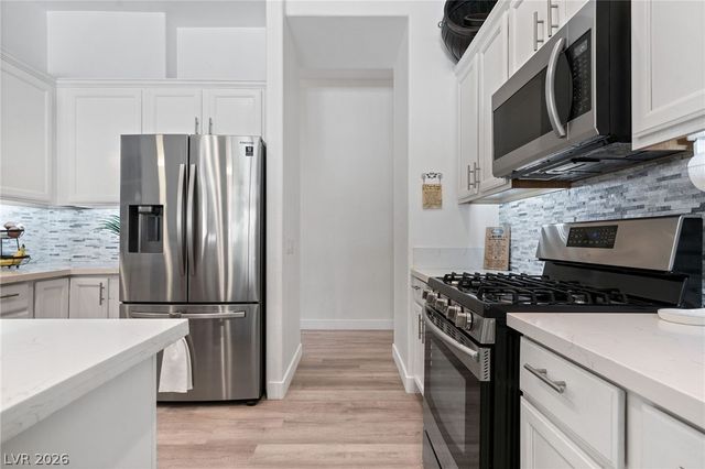 8754 Glennaire Way, Las Vegas, NV 89123