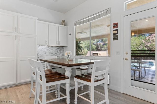 8754 Glennaire Way, Las Vegas, NV 89123