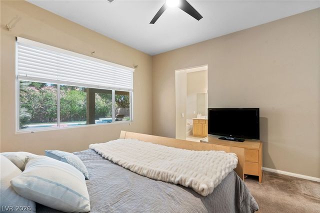 8754 Glennaire Way, Las Vegas, NV 89123