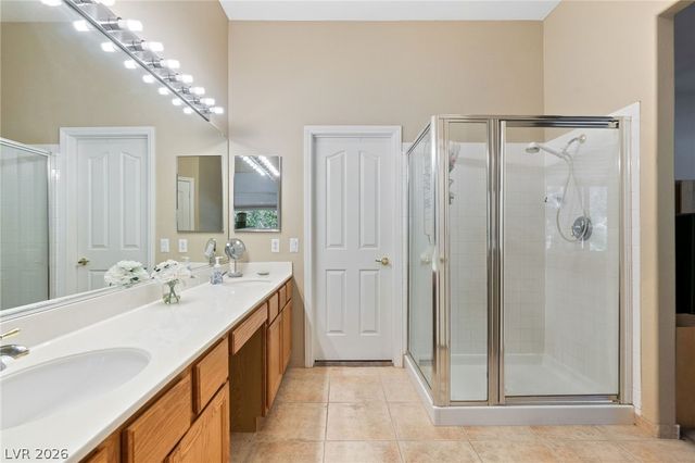 8754 Glennaire Way, Las Vegas, NV 89123