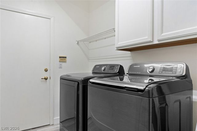 8754 Glennaire Way, Las Vegas, NV 89123