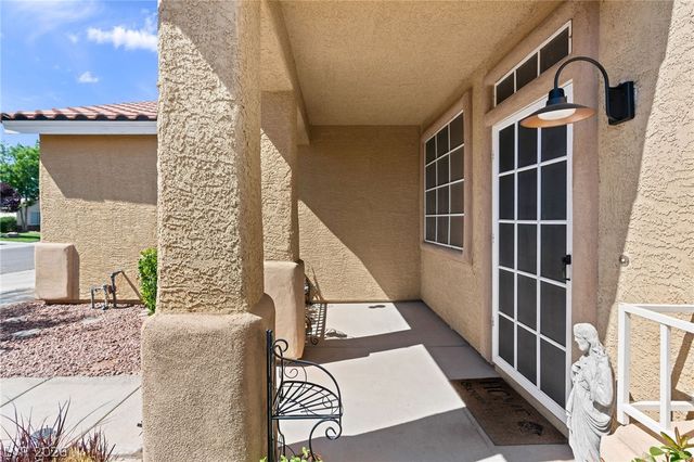 8754 Glennaire Way, Las Vegas, NV 89123