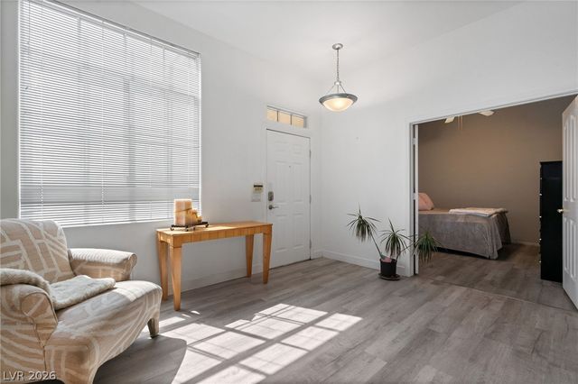 8754 Glennaire Way, Las Vegas, NV 89123