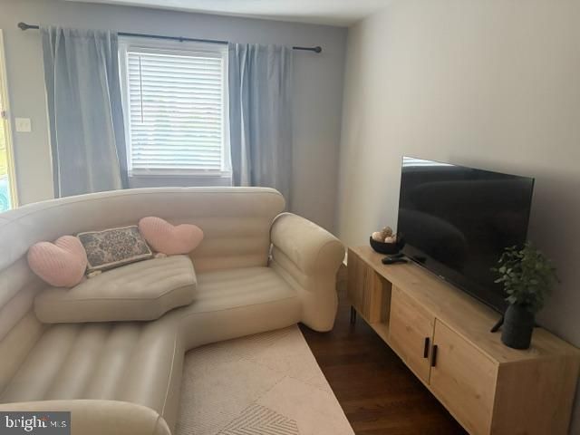 1552 CLAYTON RD, Wilmington, DE 19805