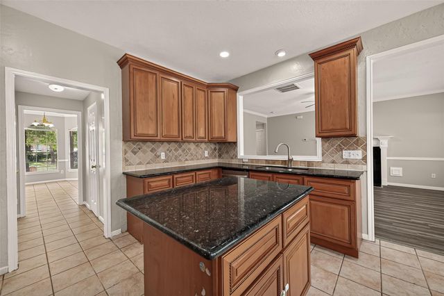 634 Cypresswood Estates Lane, Spring, TX 77373