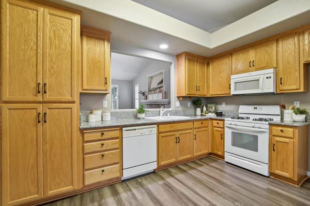 629 Spring Creek Ct, Yuba City, CA 95991