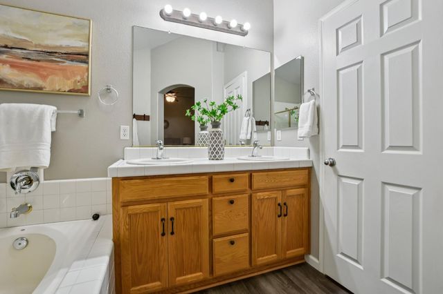 629 Spring Creek Ct, Yuba City, CA 95991