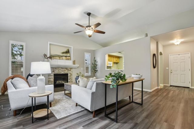 629 Spring Creek Ct, Yuba City, CA 95991