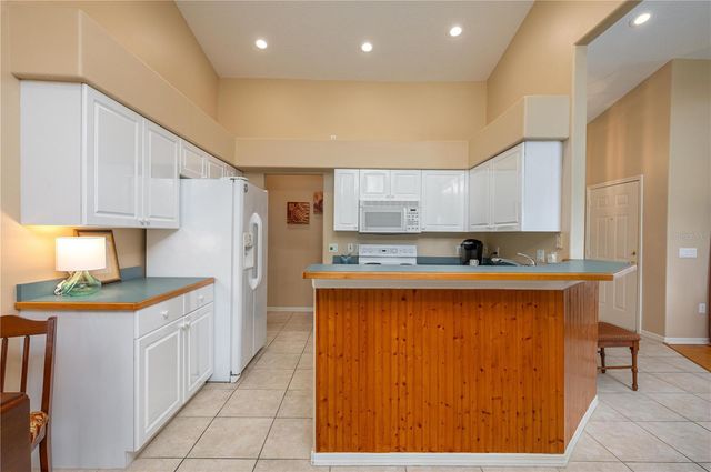5667 WATER OAK LANE, Mulberry, FL 33860