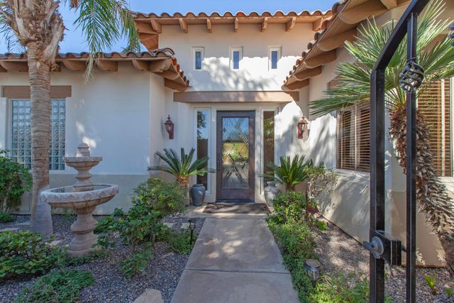 48145 Paso Tiempo Lane, La Quinta, CA 92253