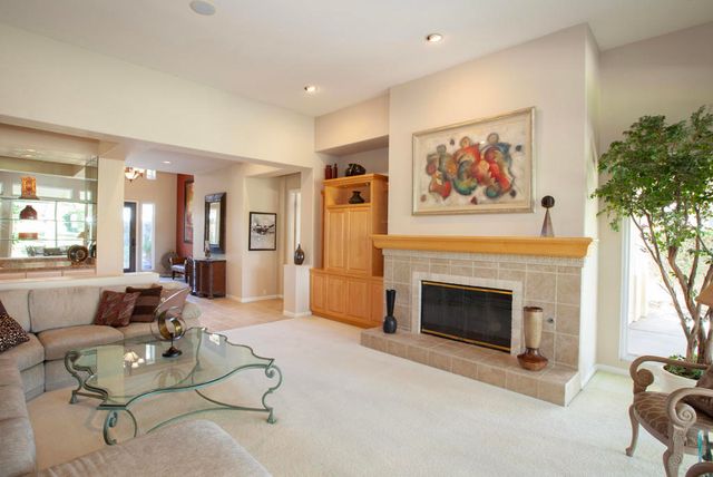 48145 Paso Tiempo Lane, La Quinta, CA 92253