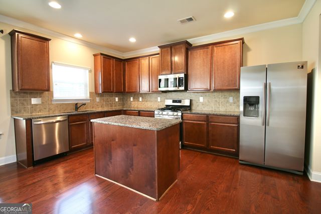 1143 Park Hollow Lane NE, Lawrenceville, GA 30043