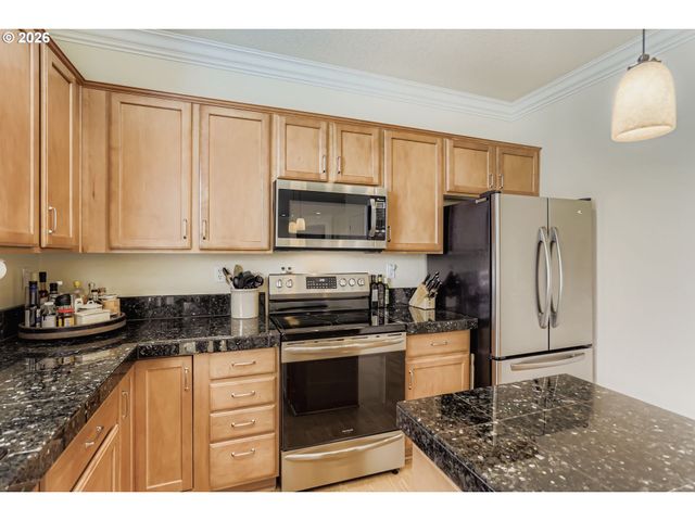 14617 Se THORNAPPLE Ln, Milwaukie, OR 97267