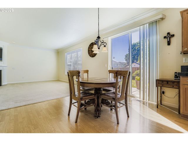 14617 Se THORNAPPLE Ln, Milwaukie, OR 97267