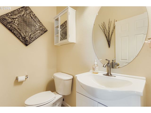 14617 Se THORNAPPLE Ln, Milwaukie, OR 97267