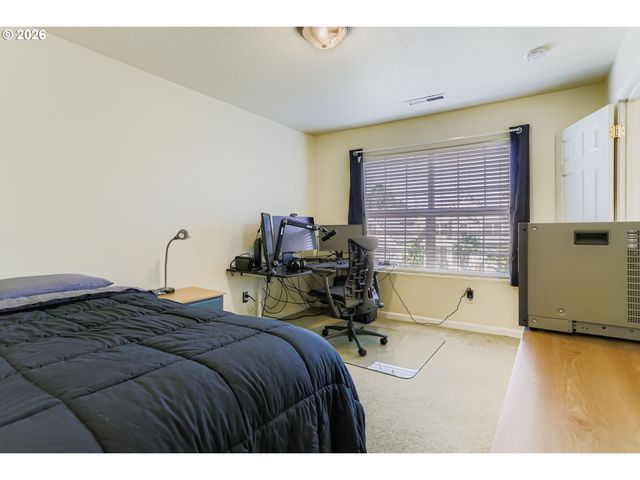 14617 Se THORNAPPLE Ln, Milwaukie, OR 97267