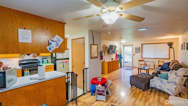 17110 11th AVE Court E, Spanaway, WA 98387