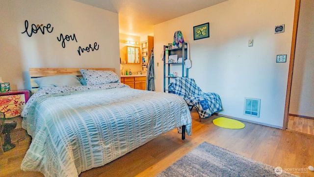 17110 11th AVE Court E, Spanaway, WA 98387