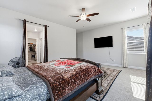 2721 N Armstrong Avenue, Fresno, CA 93727