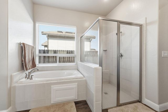 2721 N Armstrong Avenue, Fresno, CA 93727