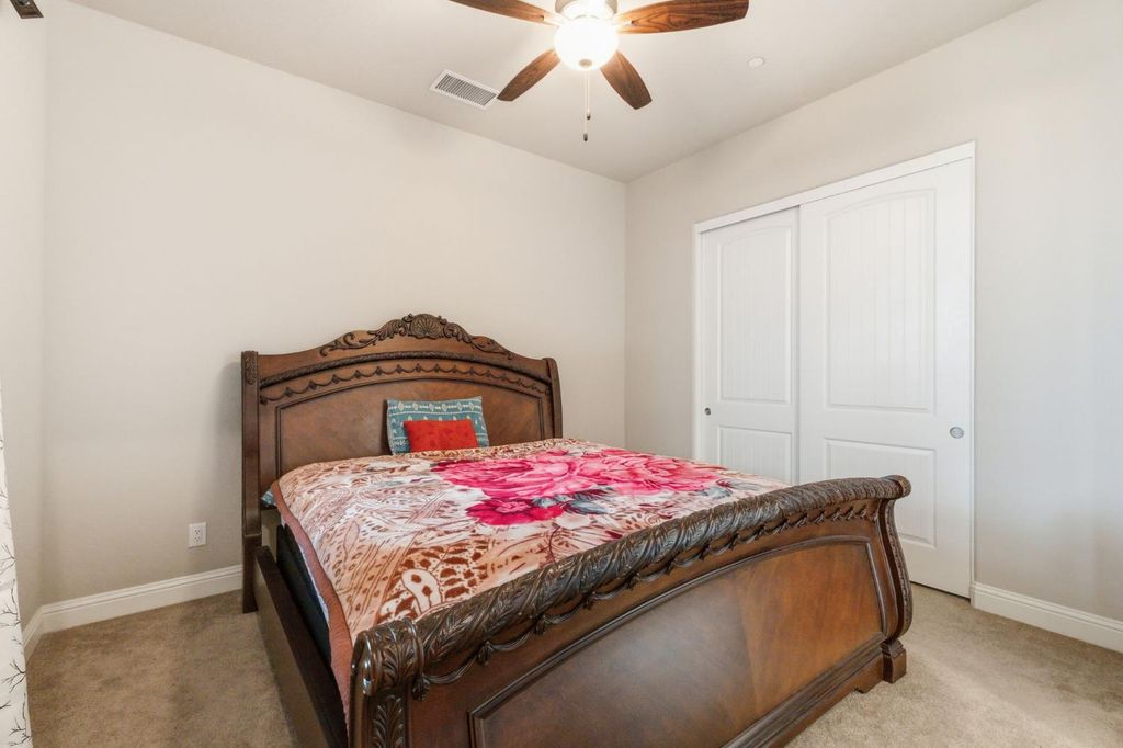 Image 19 of property listing at 2721 N Armstrong Avenue, Fresno, CA 93727