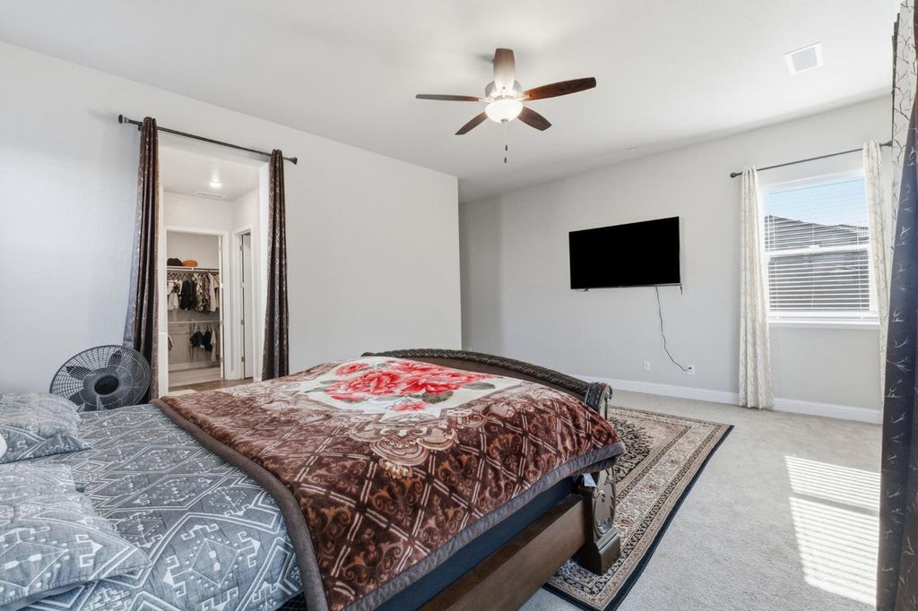 Image 26 of property listing at 2721 N Armstrong Avenue, Fresno, CA 93727