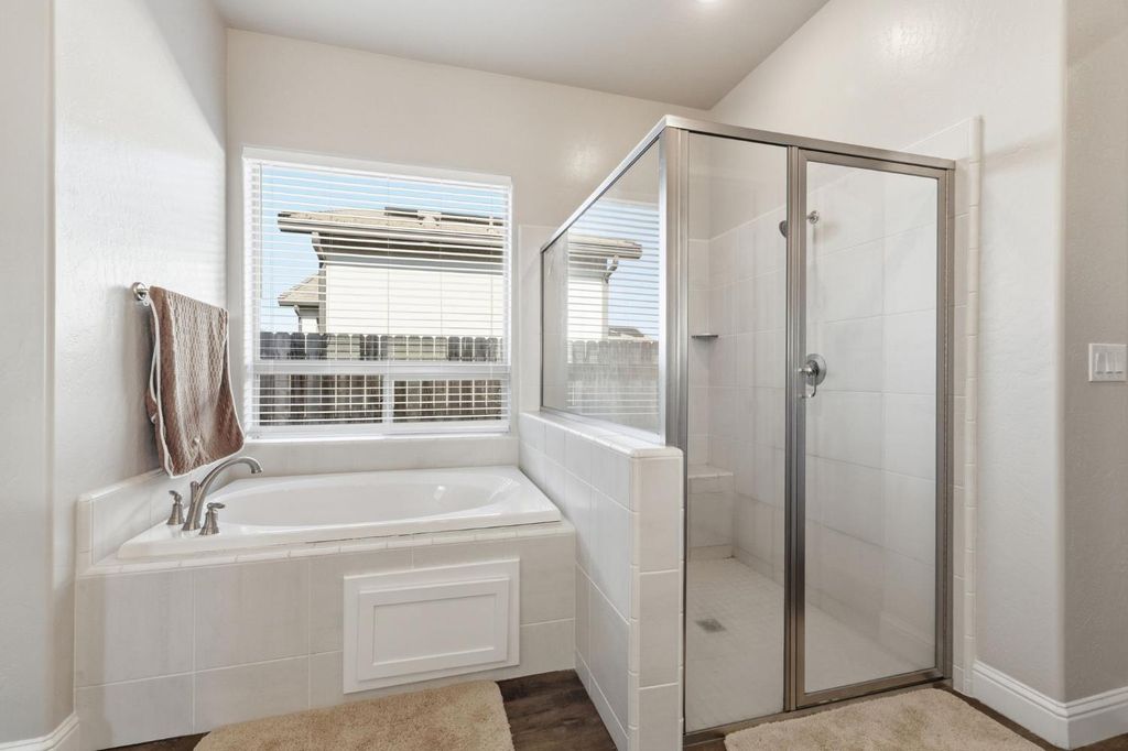 Image 28 of property listing at 2721 N Armstrong Avenue, Fresno, CA 93727