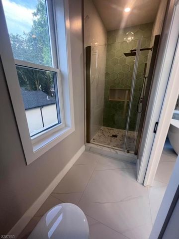 302 W Clinton Ave, Tenafly Boro, NJ 07670