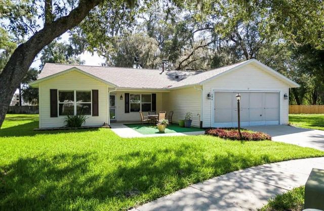 104 CHERRY BLOSSOM LANE, Lady Lake, FL 32159