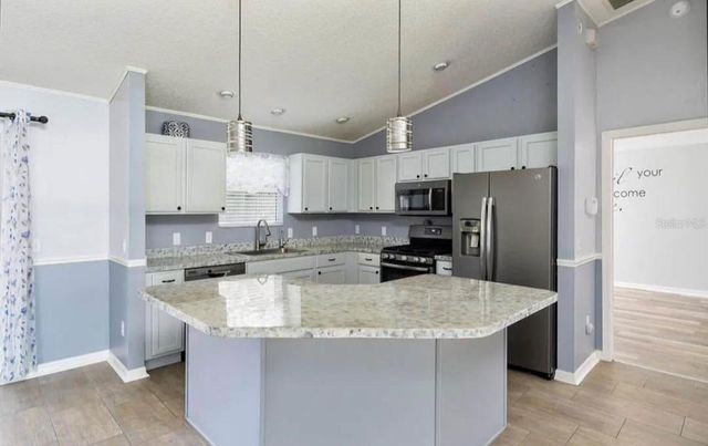 104 CHERRY BLOSSOM LANE, Lady Lake, FL 32159