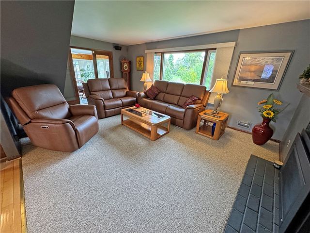 1044 North Greece Road, Greece, NY 14626